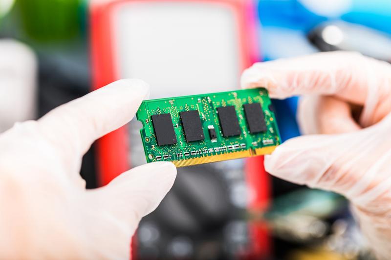 The Memory Crunch Is Bigger Than Expected. 1 Top Stock to Buy on the Dip (Hint: Not Micron or Sandisk)