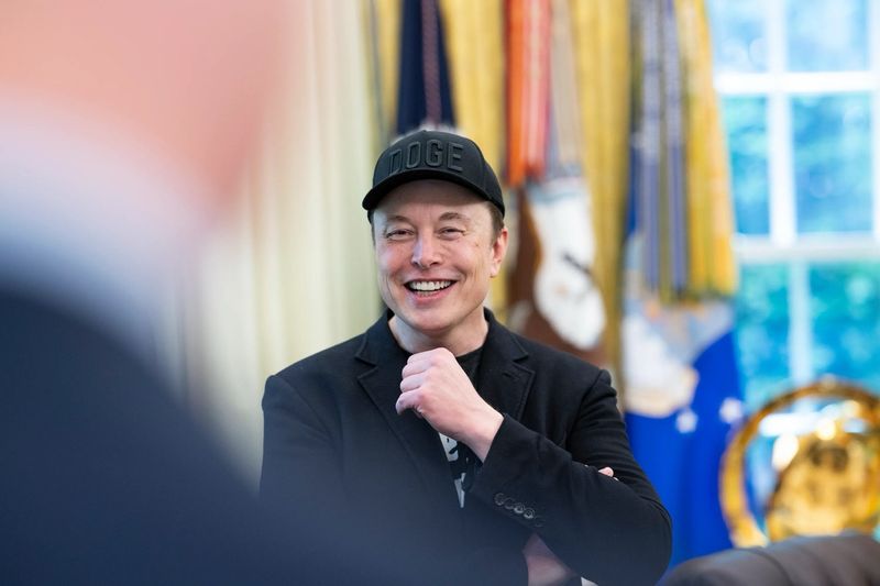 fool.com - Bram Berkowitz - Elon Musk Just Delivered Great News to SpaceX Investors and Bad News to Traditional Telecom Investors