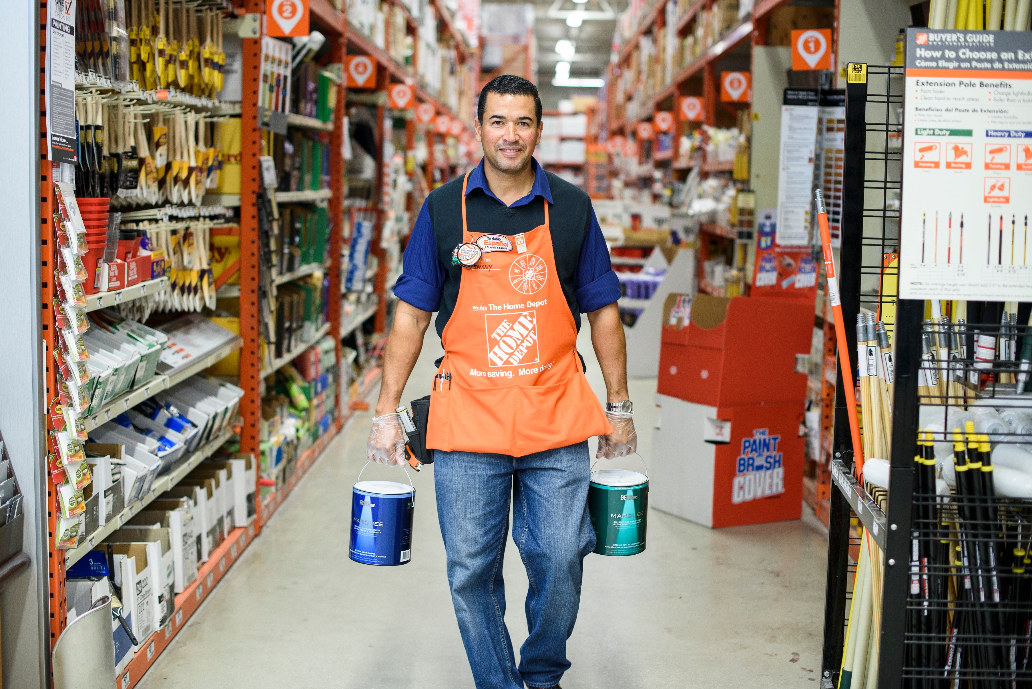 Extra Week Helps Home Depot Beat Q4 Forecasts