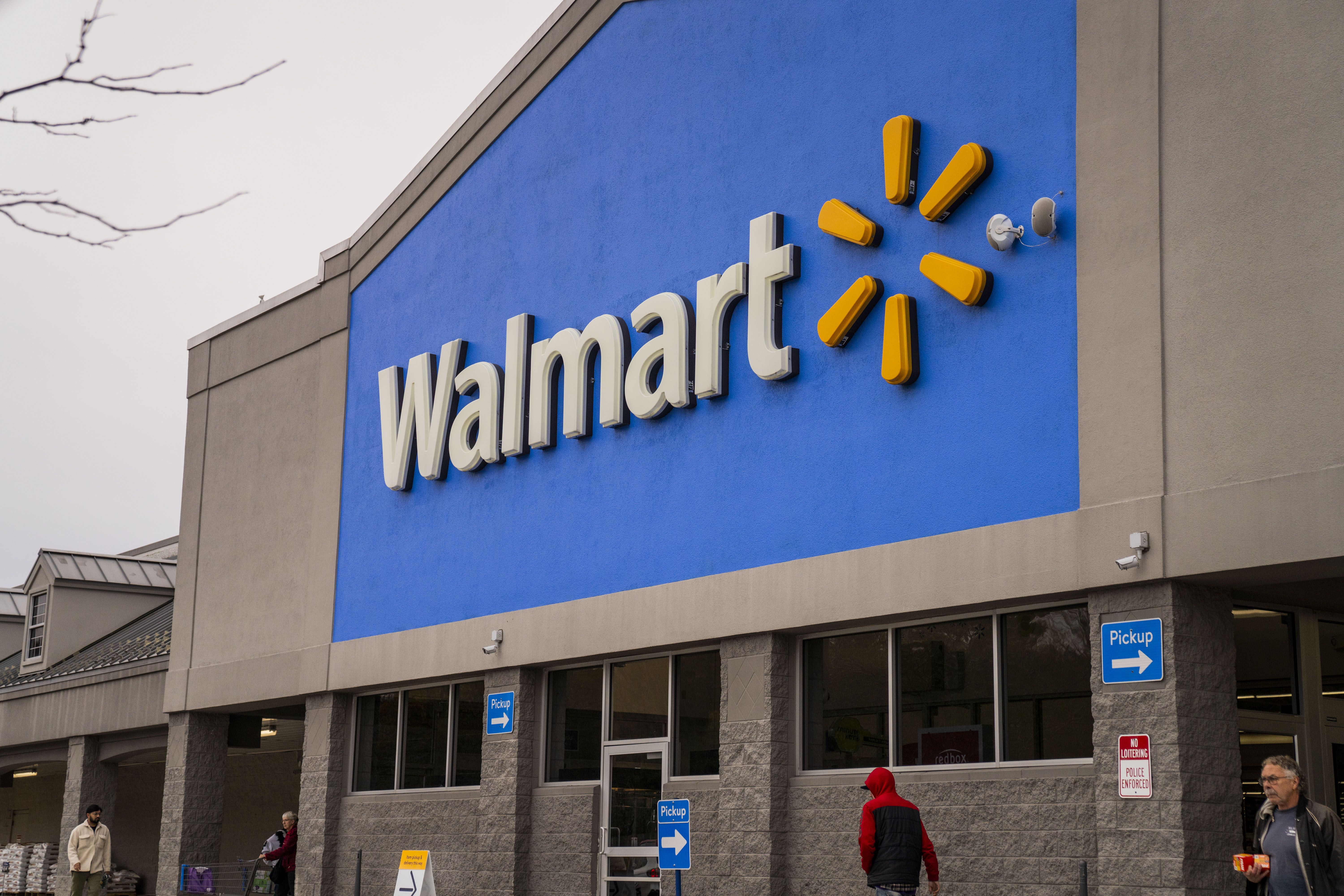 Walmart’s net sales rise to 9.3 billion