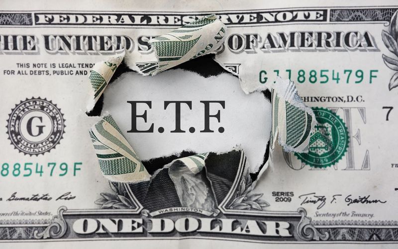fool.com - Jake Lerch - Which Growth-Focused ETF is the Better Fit? Vanguard Morningstar Growth (VUG) or SPDR Small Cap Growth ETF (SLYG)?