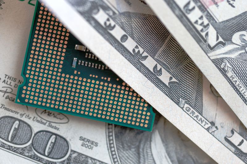 fool.com - Brendan Coffey - Advanced Micro Devices vs. Qualcomm: Which Technology Stock Is a Better Buy in 2026?