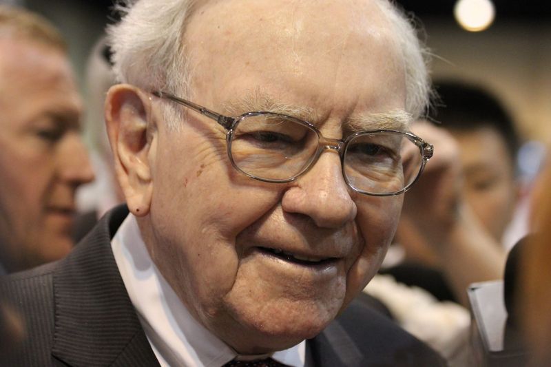 fool.com - Keith Speights - If a Stock Market Crash Is Coming, You'll Want to Hold Onto These 3 Warren Buffett Stocks
