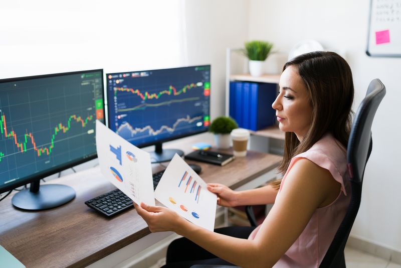 fool.com - Jack Delaney - Bristol-Myers Squibb vs. Johnson & Johnson: Which Healthcare Stock Is a Better Buy in 2026?