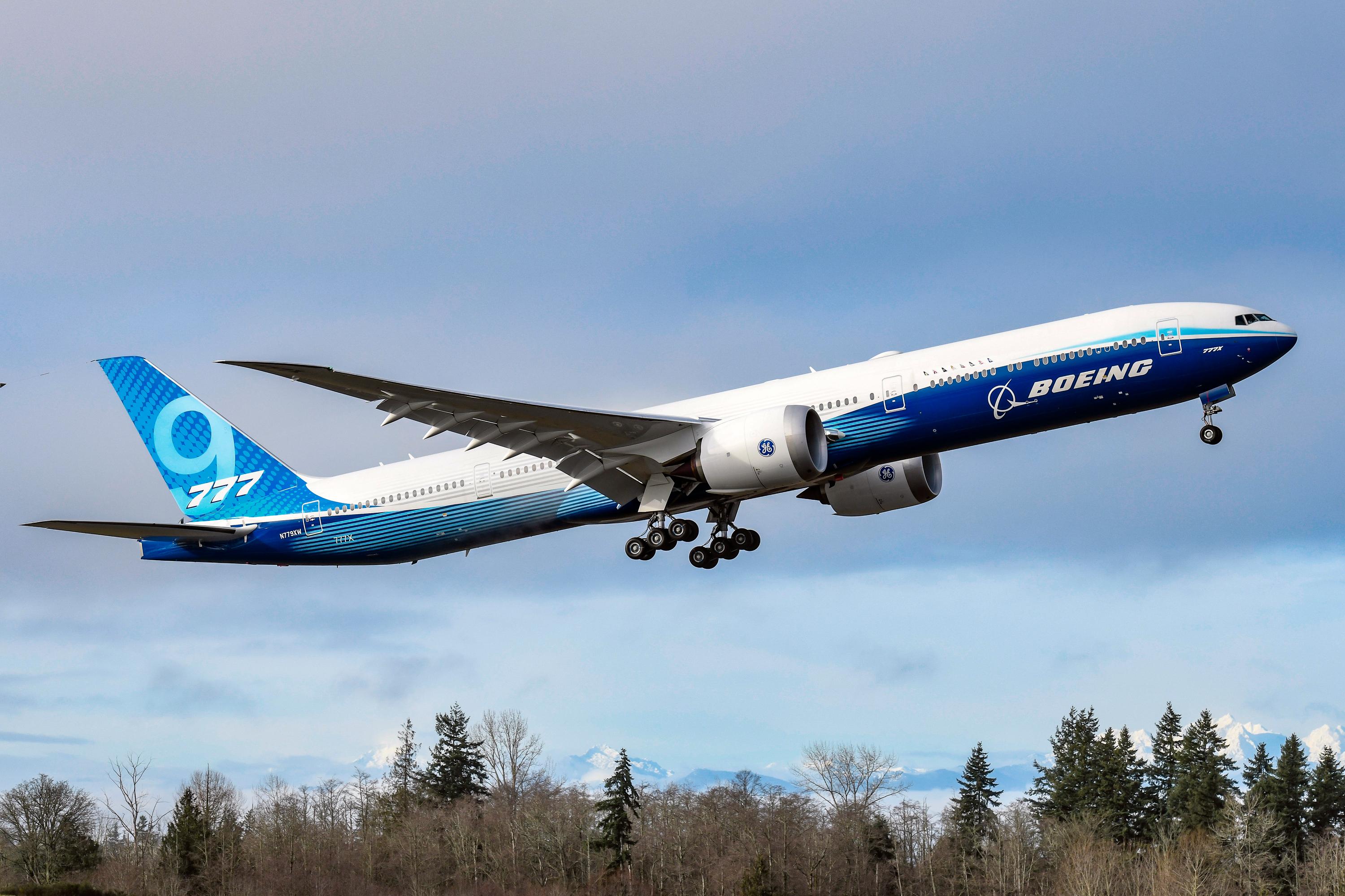 Boeing Paid $4 . 7 Billion to Buy Back a Business It Sold in 2005