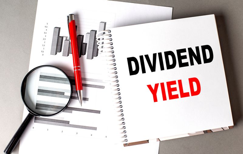 fool.com - Matt DiLallo - 1 High-Yield Dividend Stock Yielding Nearly 6% That's Safe to Buy -- and 1 Yielding Over 8% I Wouldn't Touch