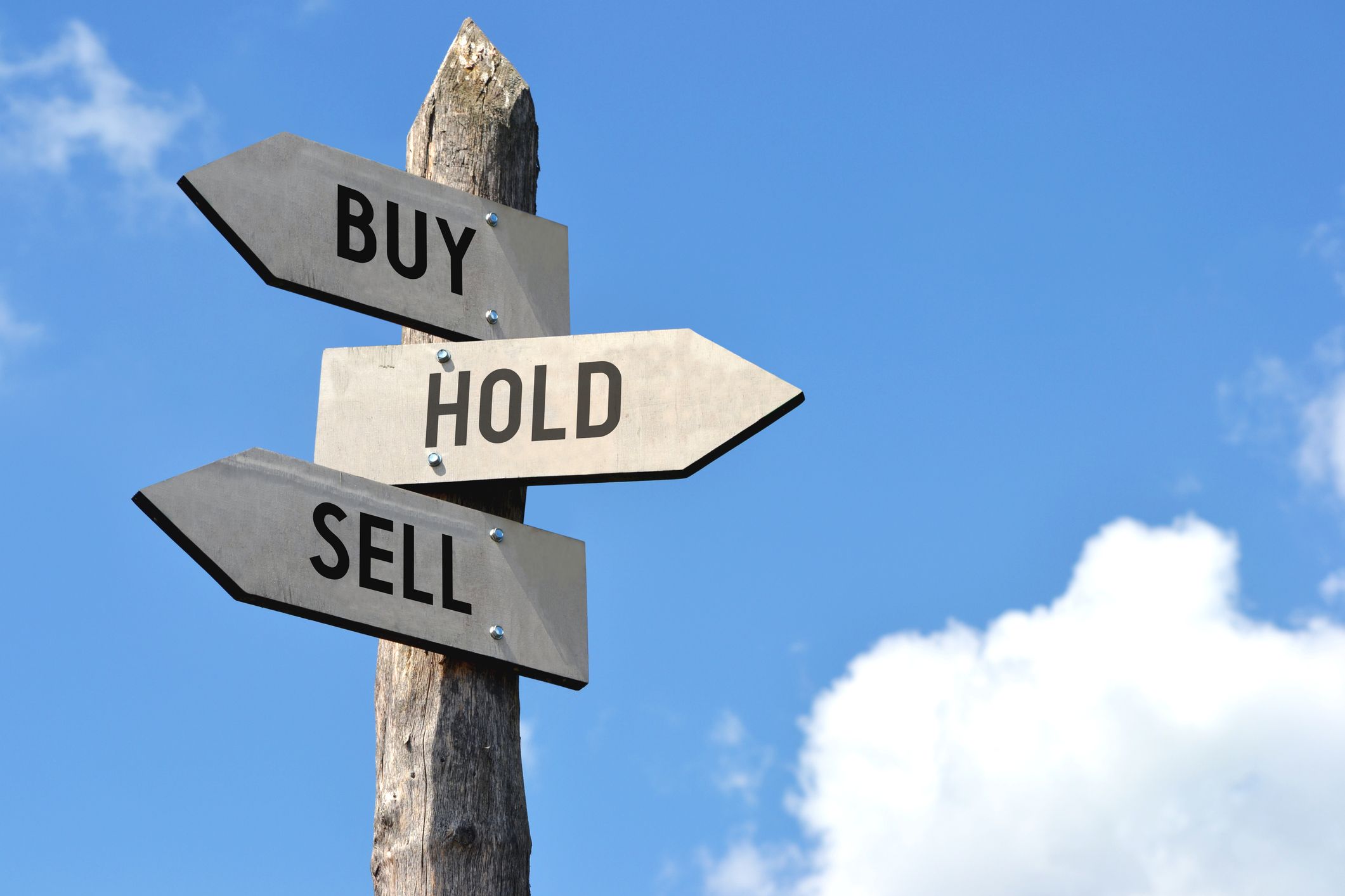 Wilsey Nearly Liquidates its Entire $41.3 Million Tapestry (NYSE: TPR) Position