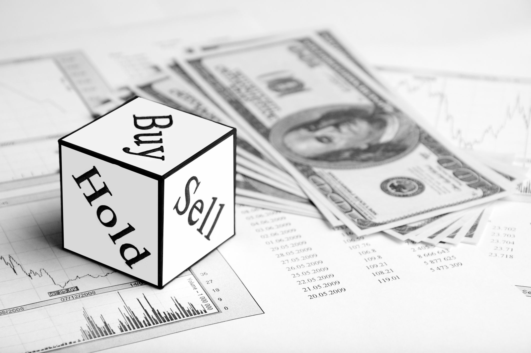 fool.com - Jake Lerch - Arista Networks vs. Salesforce: Which Technology Stock Is a Better Buy in 2026?