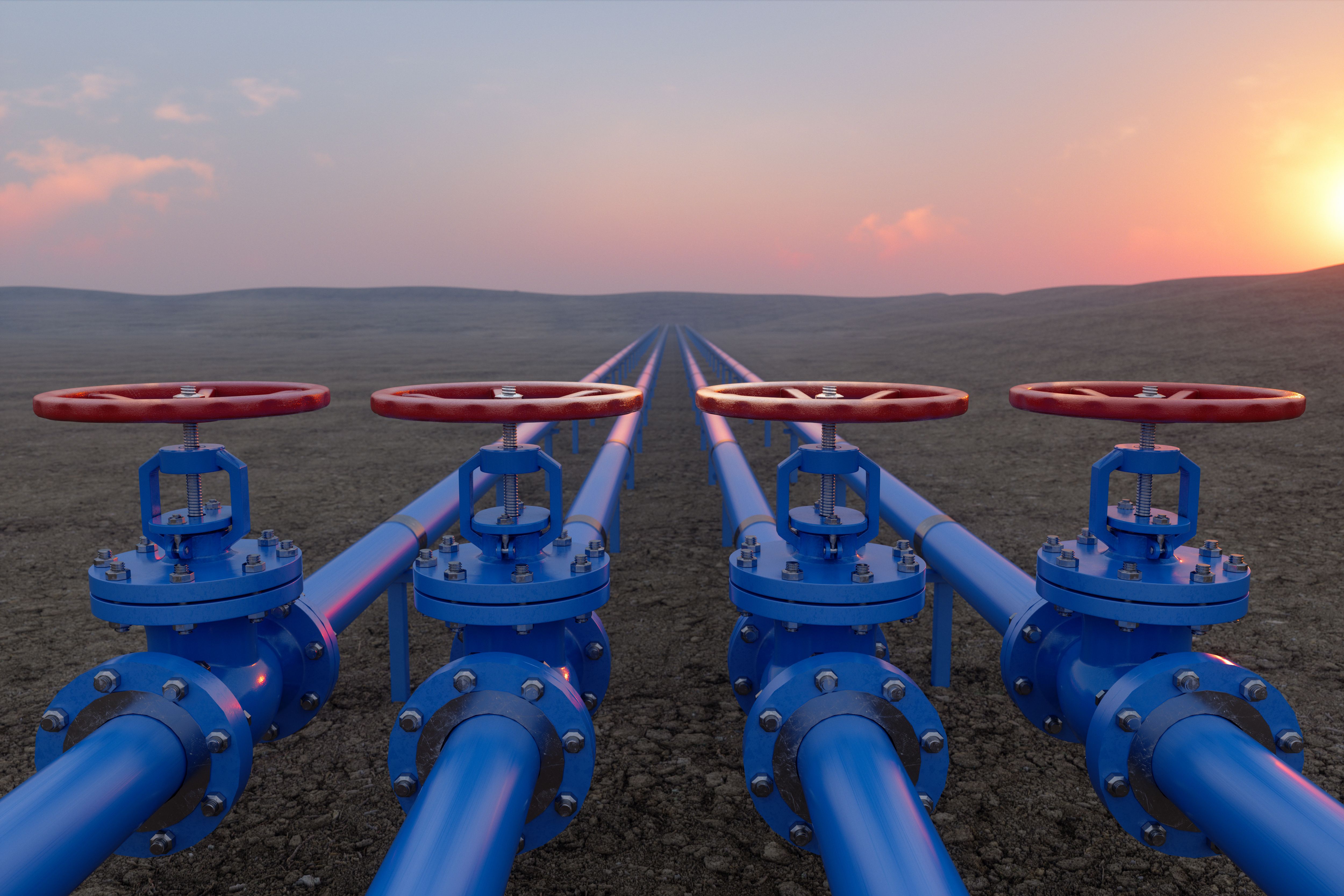 ONEOK’s 6% Dividend Draws Smart Money Despite a Nearly 30% Drop