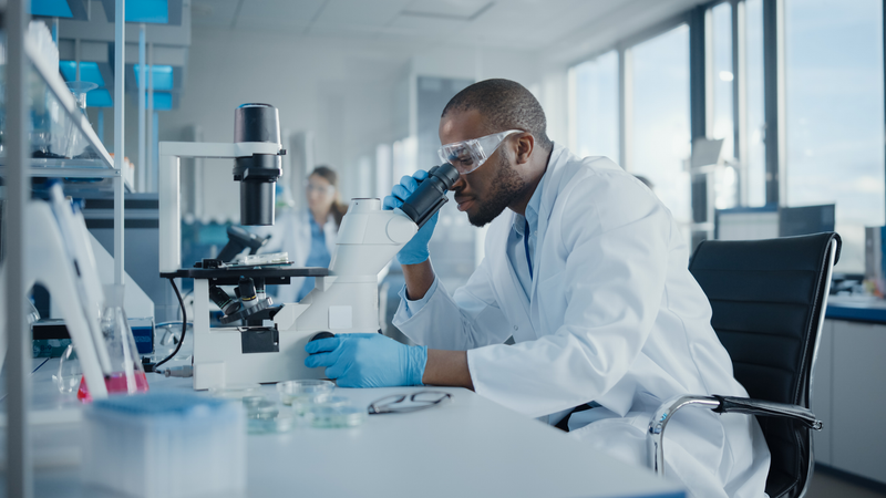 fool.com - Robert Izquierdo - Better Healthcare ETF: VanEck's Biotech-Focused BBH vs. State Street's XPH Targeting Pharma